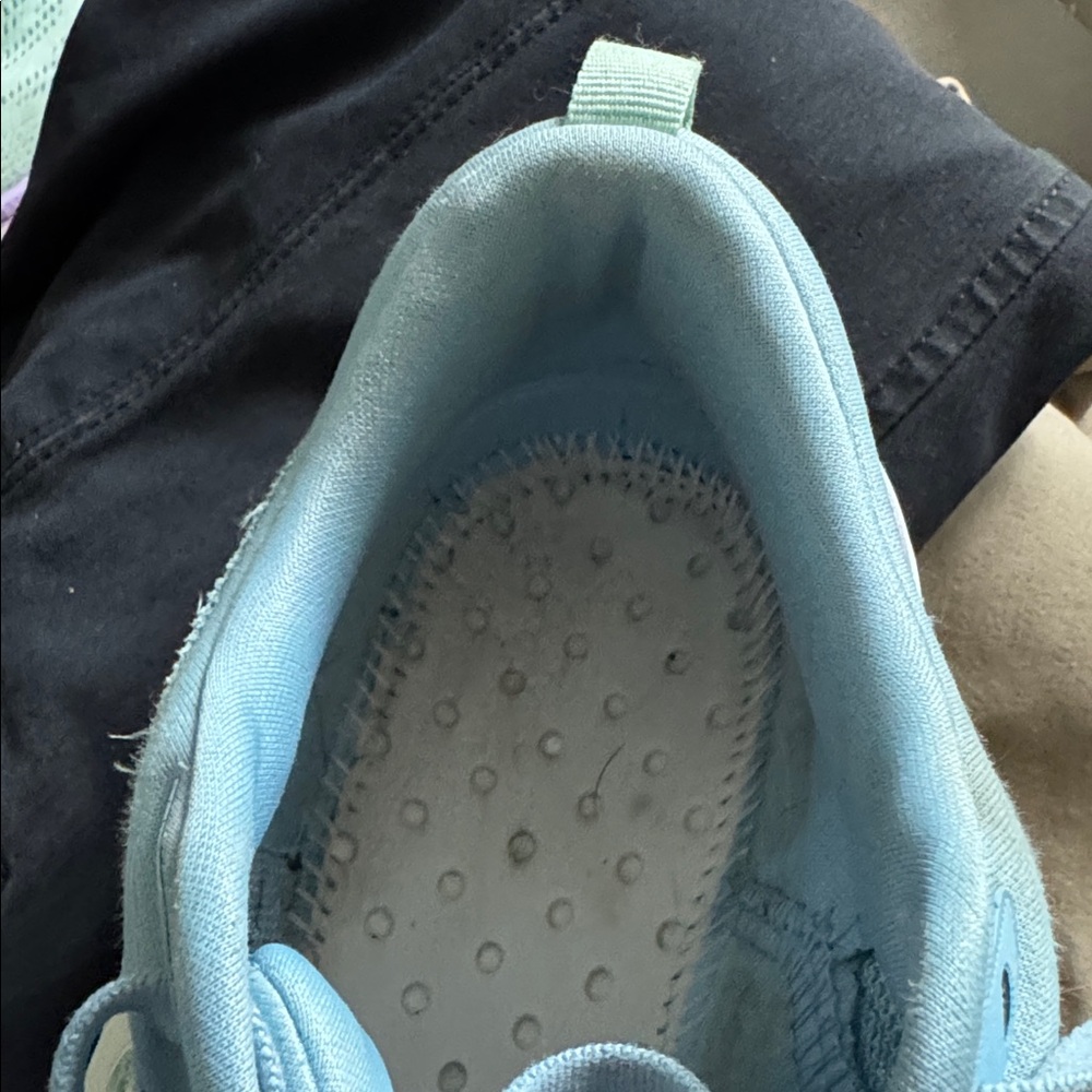 Women’s Hoka Bondi 8 Light Blue & Lavender Gradient Running Sneakers. Sz 6.5 - Picture 8 of 9